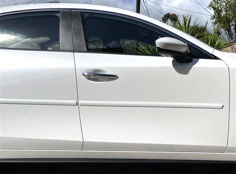Painted Auto Body Side Molding .